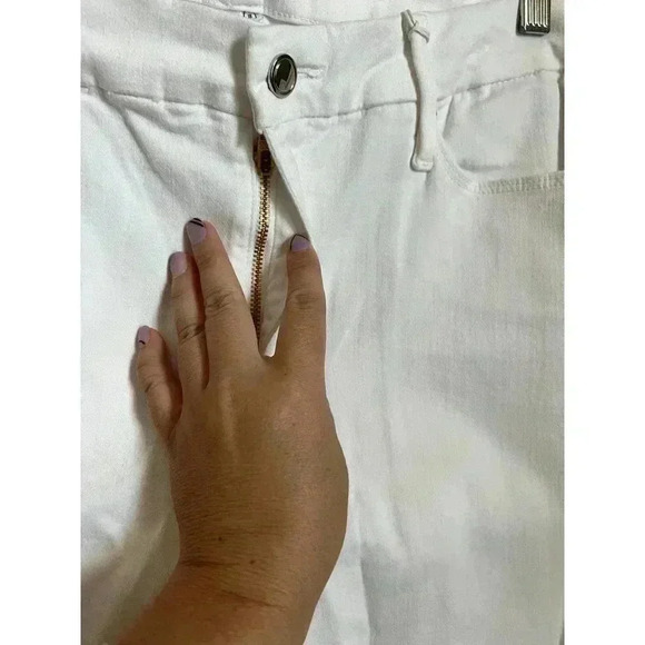 Good American Good Legs Crop Jeans White001 Size 18 - Picture 8 of 11